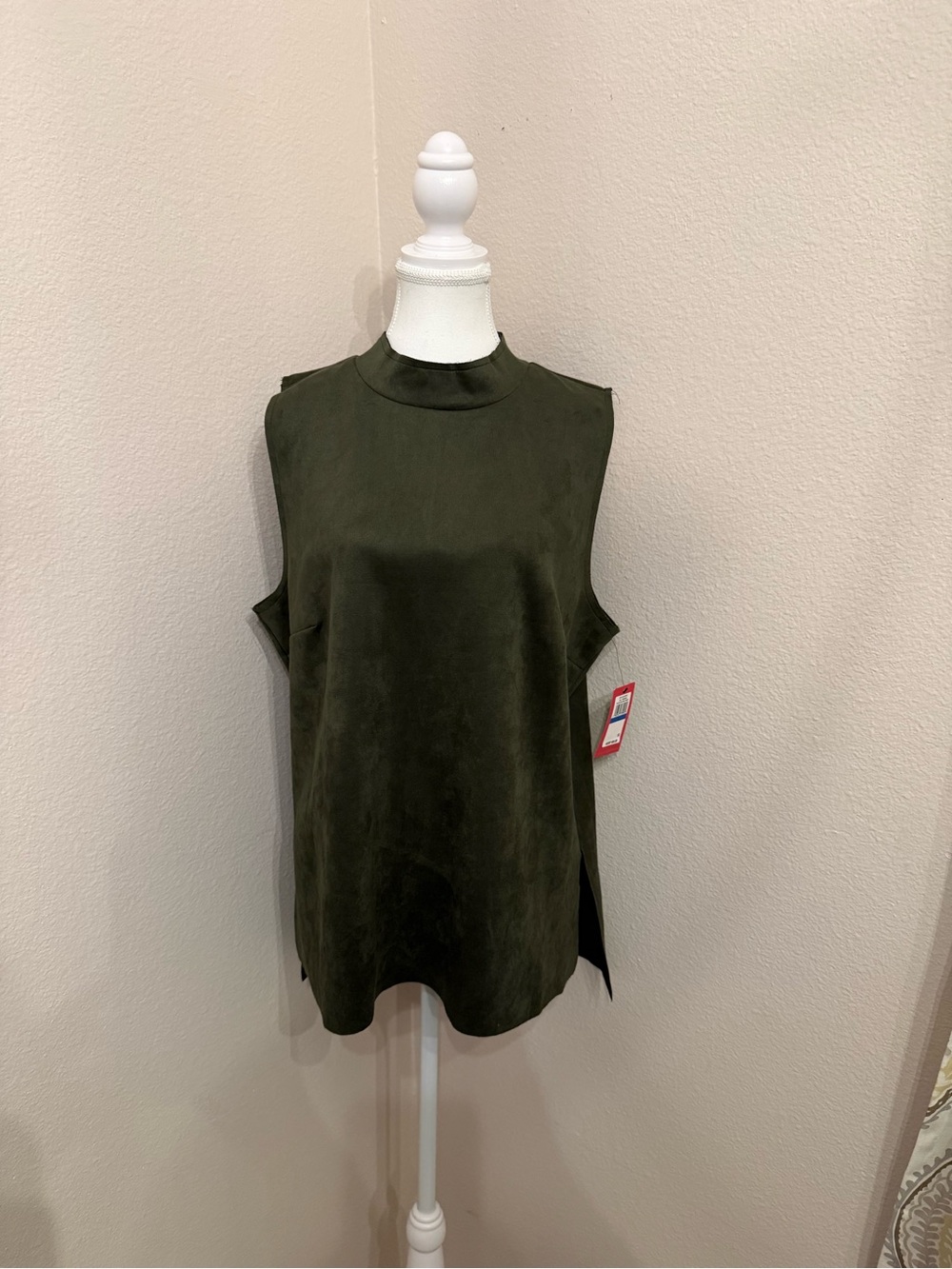 Vince Camuto 2-Piece Set Olive Green Sleeveless Top & Pants Soft Luxe Outfit. - Picture 10 of 13